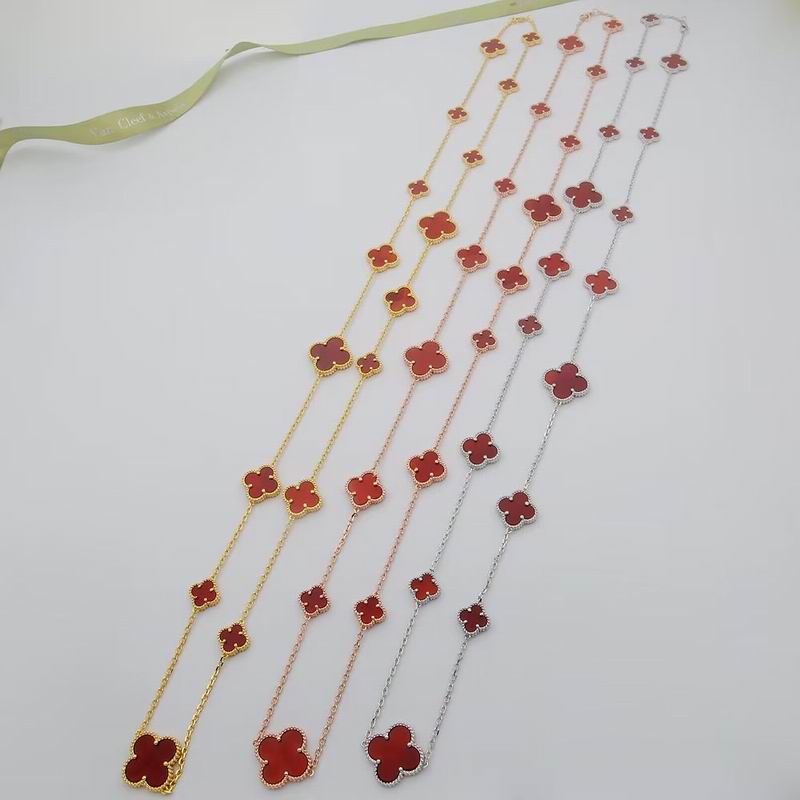 Van Cleef & Arpels necklace 12yxq49